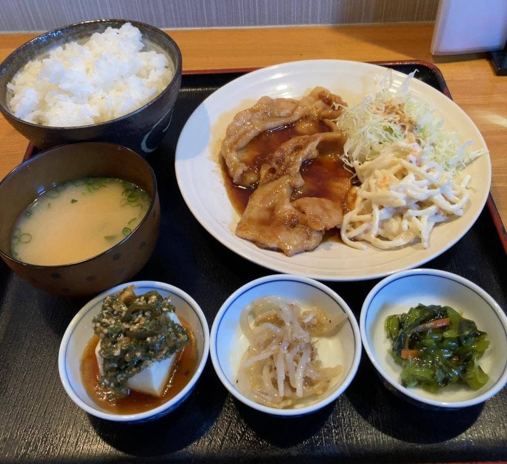 一休楽笑じゅーく
