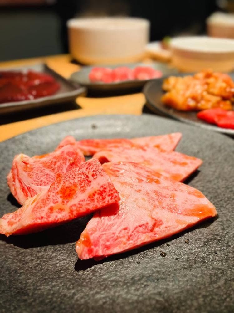 炭火焼肉食神苑 母屋店