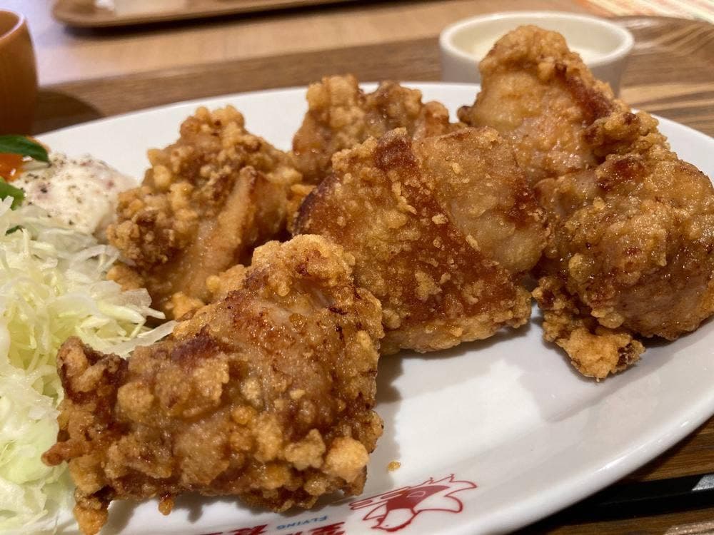 空飛ぶチキン食堂