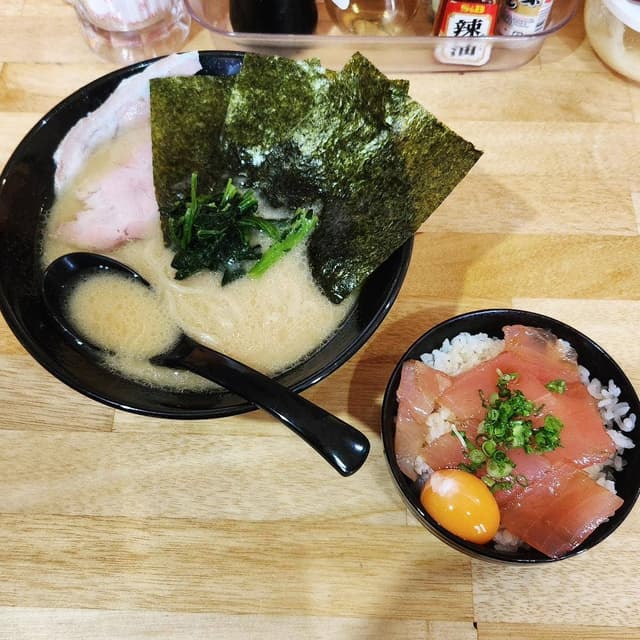 家系ラーメン 矢吹家 - サブ画像1