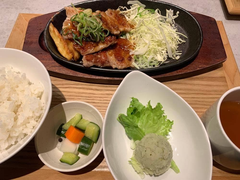 鉄板・串焼き SABRINA