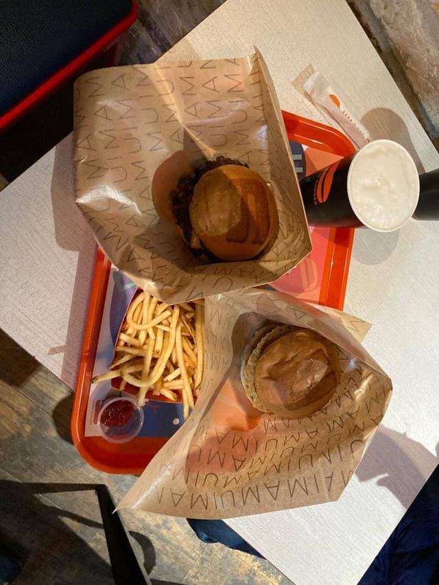 UMAMI BURGER 南町田グランベリーパーク店 - サブ画像2