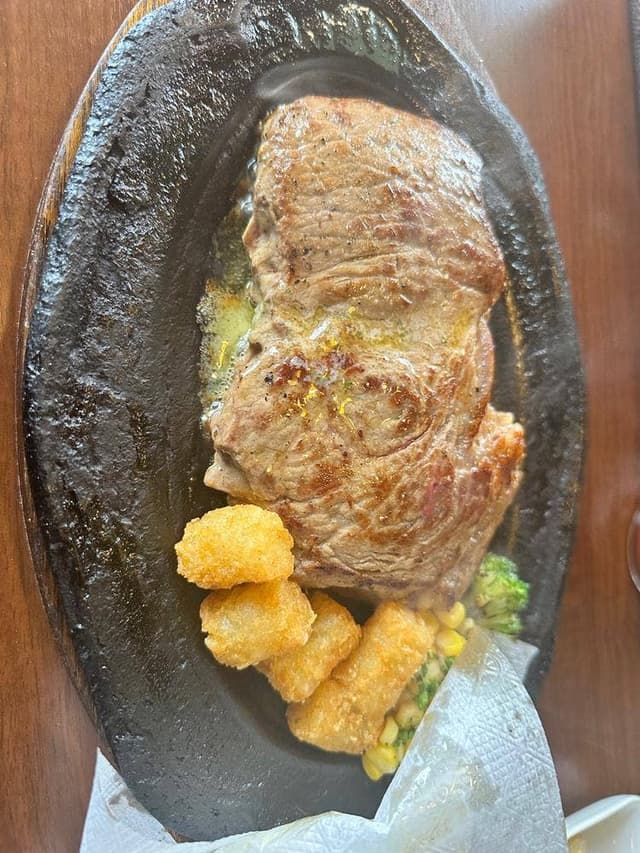 パブラウンジ エメラルド - サブ画像2