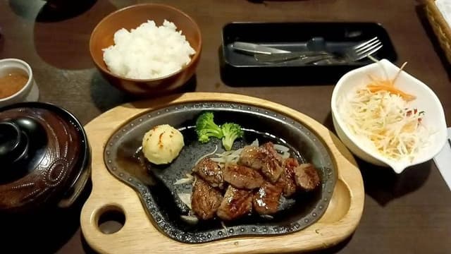 びっくりドンキー 新潟亀貝店 - サブ画像1