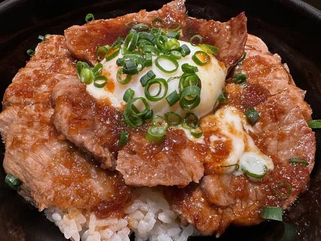 焼肉・もつ鍋 西新初喜 MARK IS 福岡ももち店 - サブ画像1