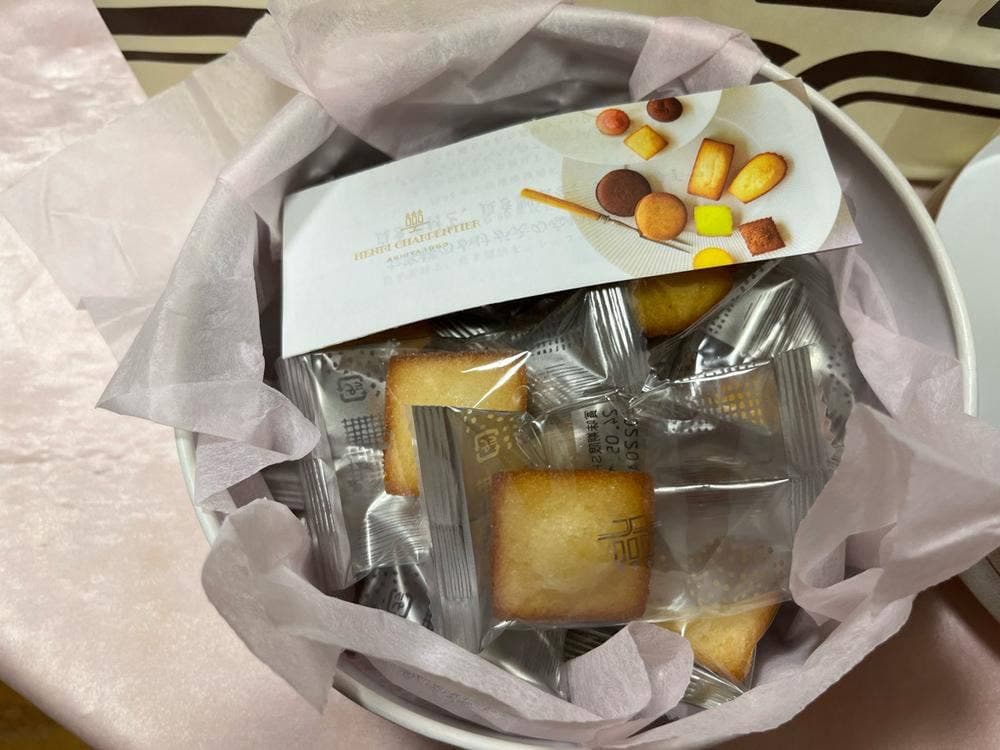 アンリ・シャルパンティエ神戸大丸店