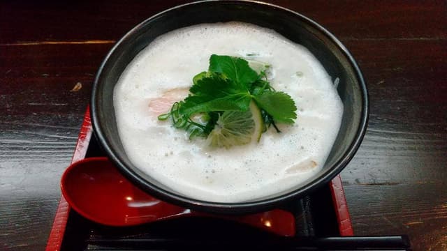 豚白湯創作麺処 友池 - サブ画像3