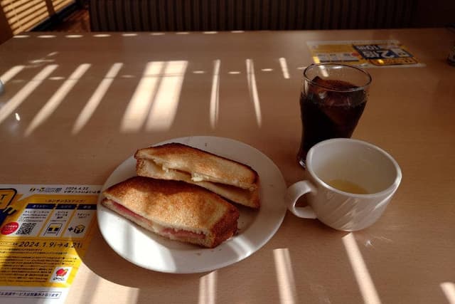 ジョナサン 蓮田店 - サブ画像1