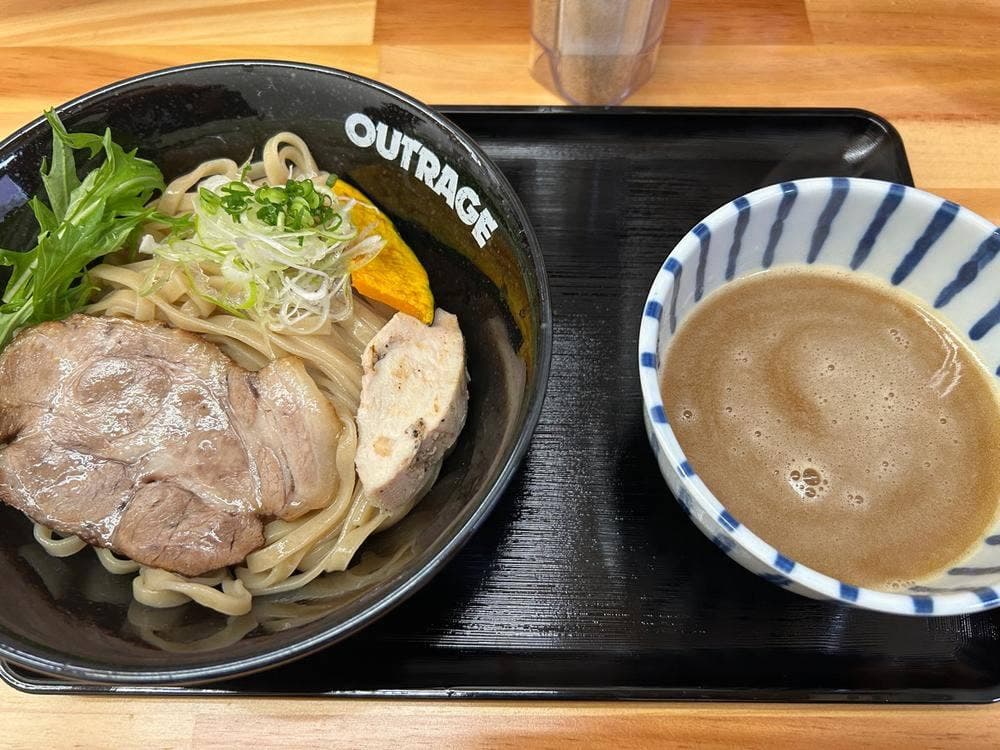 濃厚鶏白湯ラーメン・つけ麺専門店 横道屋