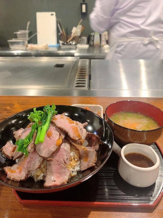 牛鉄板鍋 馨 - サブ画像3