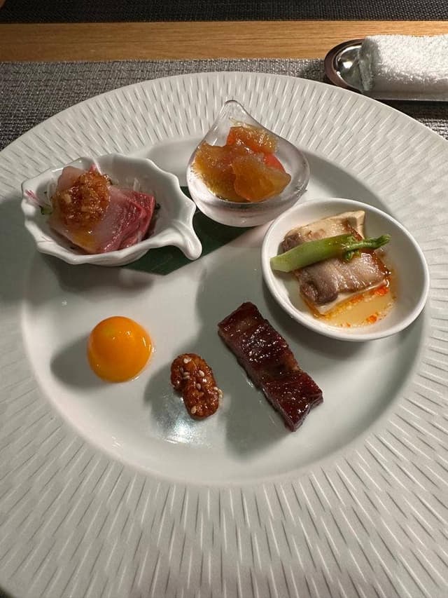 ALMOND BLOSSOM TOKYO CHINESE RESTAURANT - サブ画像1