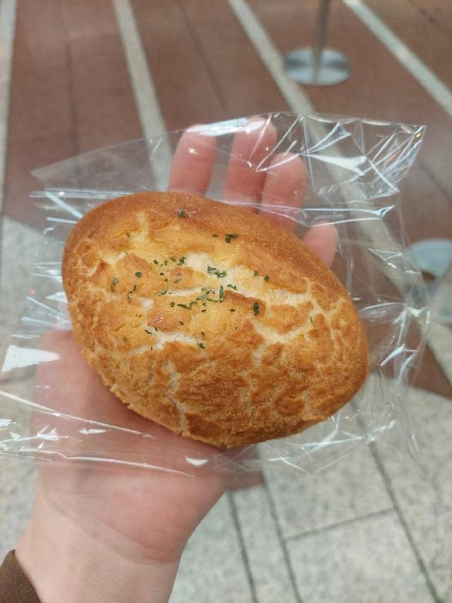 箱根ベーカリー 川崎アゼリア店 - サブ画像1