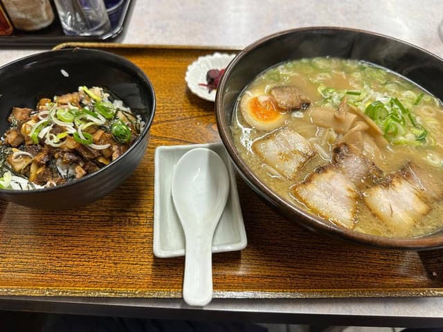 らーめんじゃ！川田商店 - サブ画像1