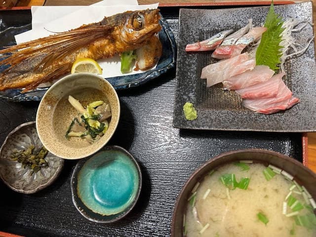 屋久島ふるさと市場 島の恵み館 レストラン - サブ画像1