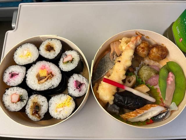 壺屋 新幹線待合室売店 - サブ画像1