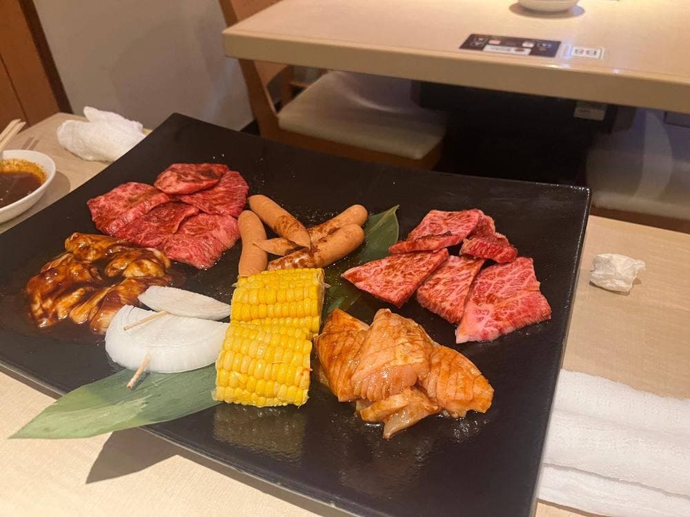 アジヨシ 総本店