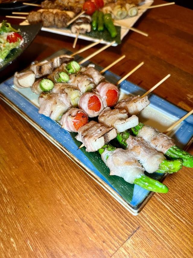 焼き鳥&和牛肉寿司食べ放題 個室居酒屋 酔月 新宿駅前店 - サブ画像1