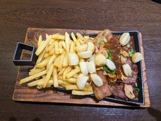 腹八分目 川口駅前店 - サブ画像1