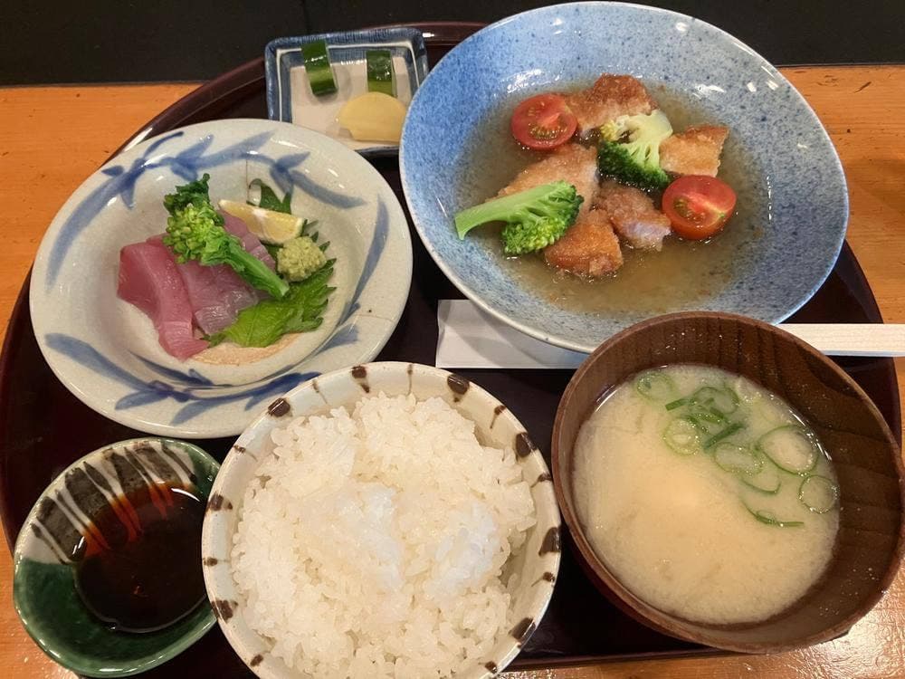 日本料理岡田