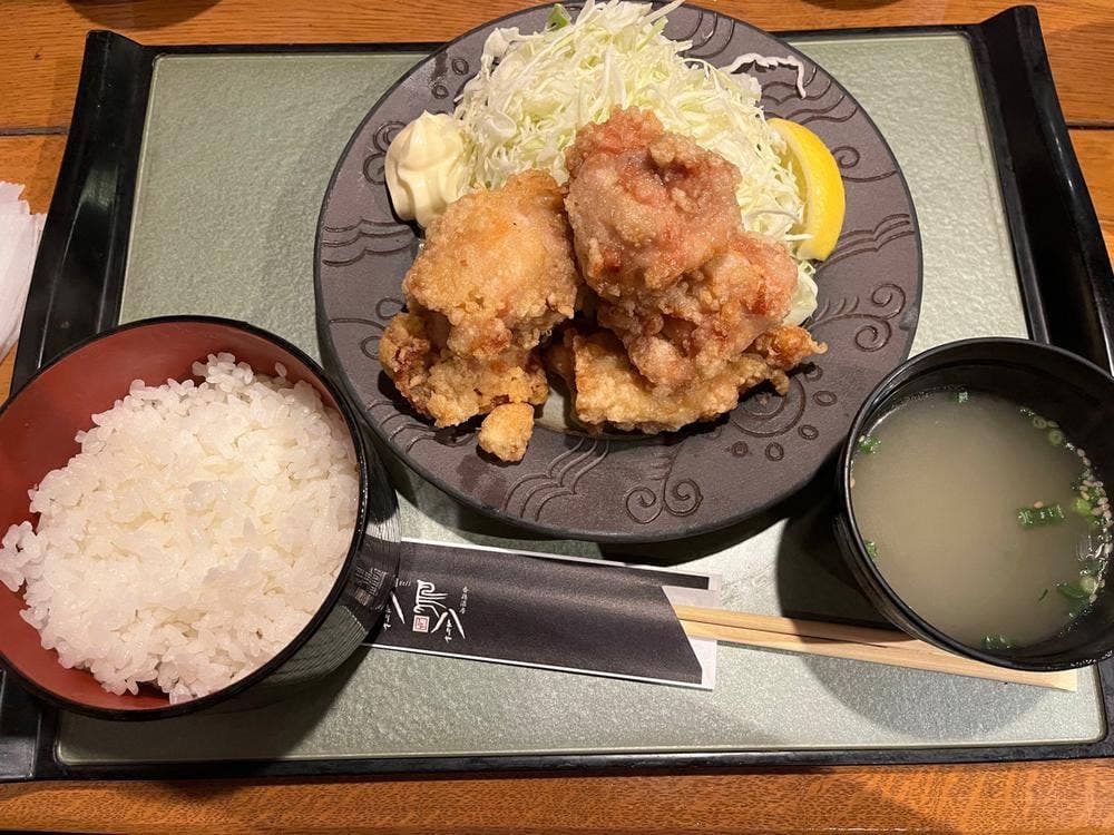 香鶏酒房 鳥八 本郷三丁目店