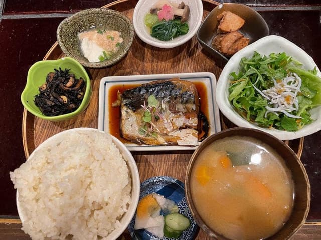 八百屋とごはん うらや福島店 - サブ画像2