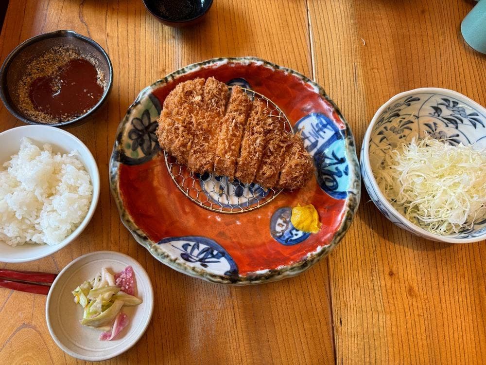 鎌倉かつ亭 あら珠 総本店