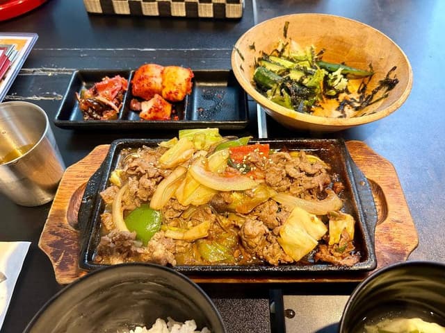 ハヌリ 新宿三丁目店 - サブ画像2