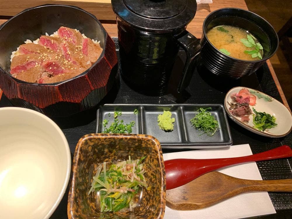 いざかや 粋旬 西村屋 神戸三宮さんちか店