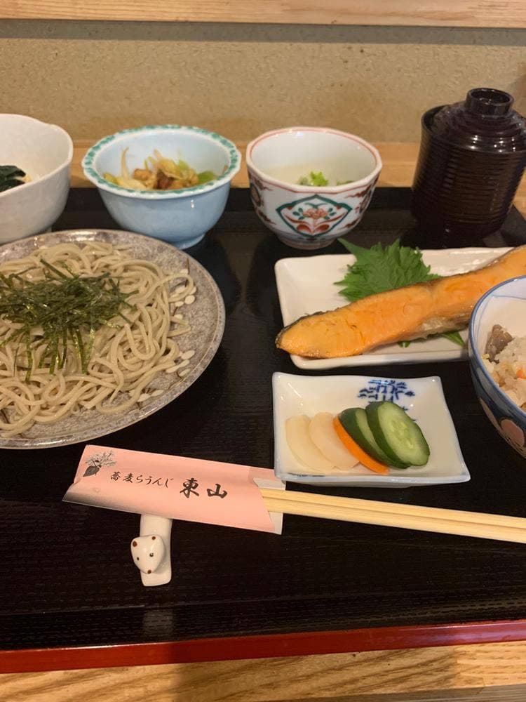 蕎麦らうんじ 東山