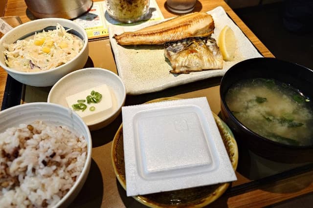やよい軒 千葉シーワン店 - サブ画像2