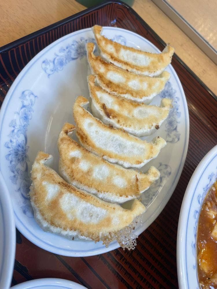 ぎょうざの満洲 江坂工場直売店