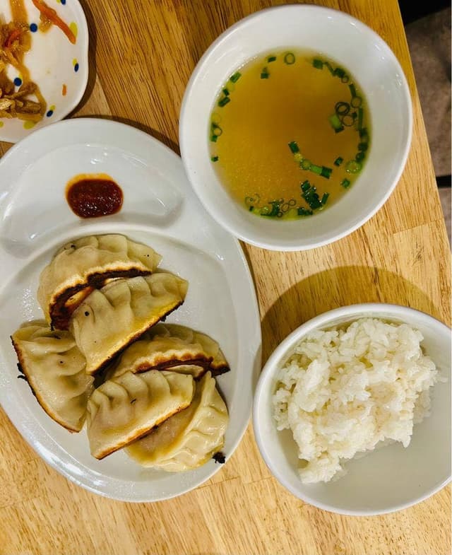 ど鉄板 なべきん 柳ヶ瀬店 - サブ画像3