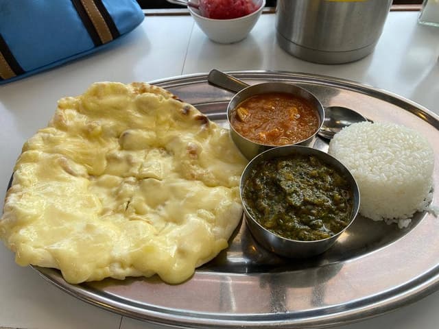 チキンカレー専門店 チキンカリーズ - サブ画像1