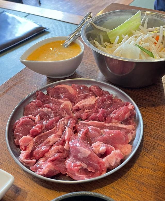 生ラムジンギスカン めいごる 北大宮店 - サブ画像2