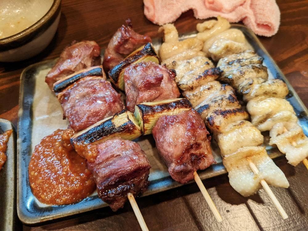やきとりやきとん とりとん