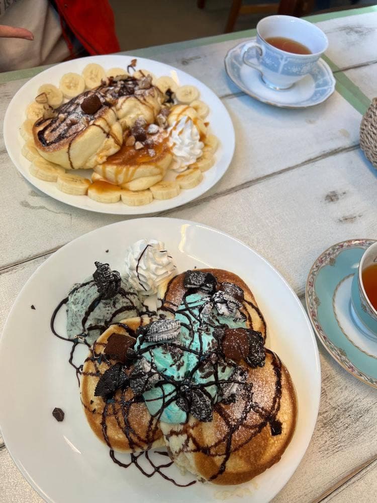 cafe wave snow