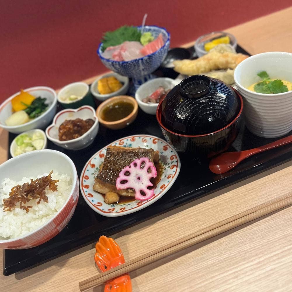 和食居酒屋 おか田家