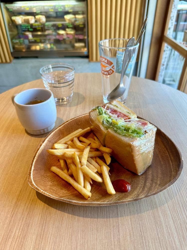 イートボタン