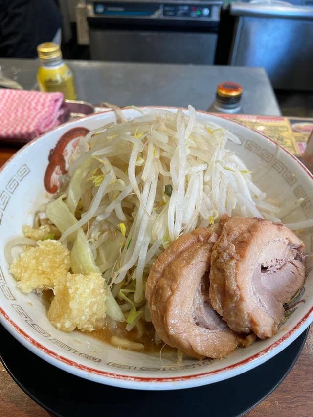 ラーメン豚山 関内店 - サブ画像1