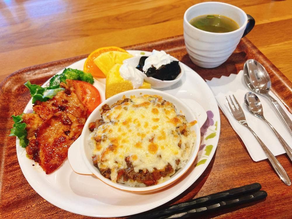 カフェ・ごはん 百花