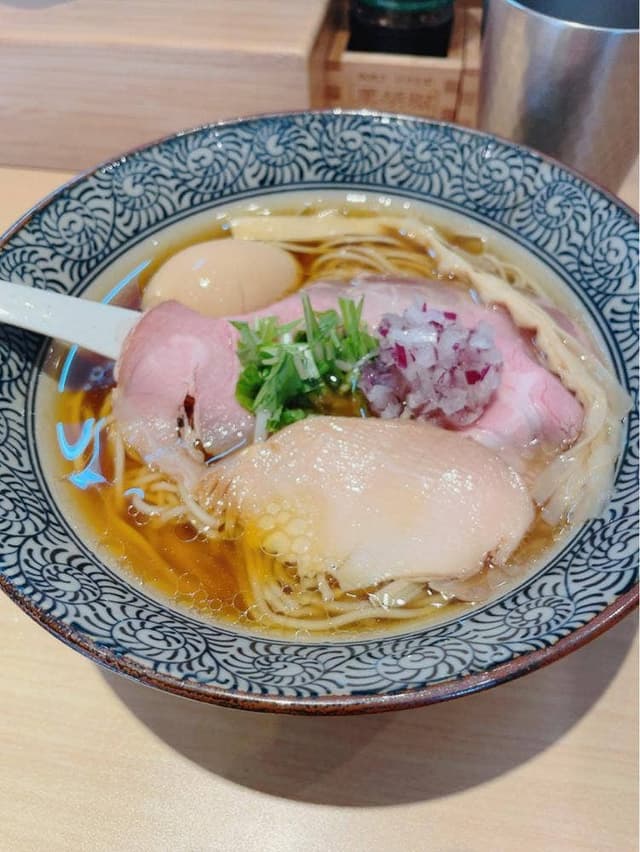 地鶏と伊勢海老 中華そば 兜 - サブ画像1