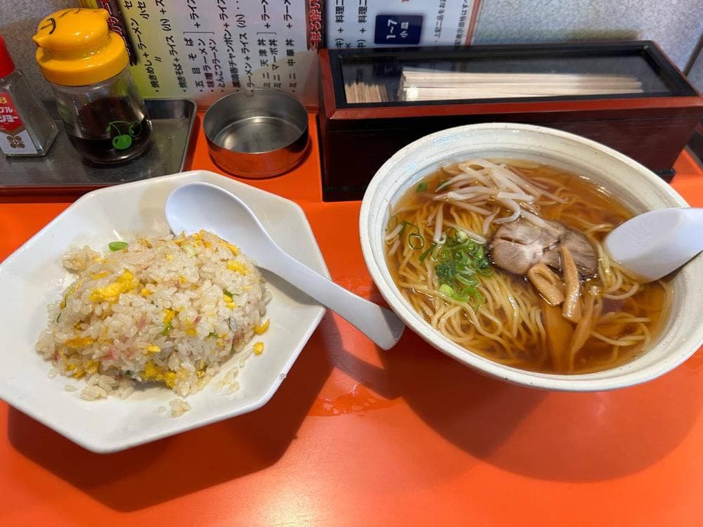 鳳鳴春