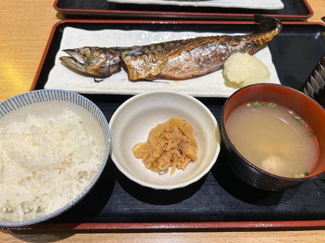 一夜干しと海鮮丼 できたて屋 ステラプレイス店 - サブ画像1