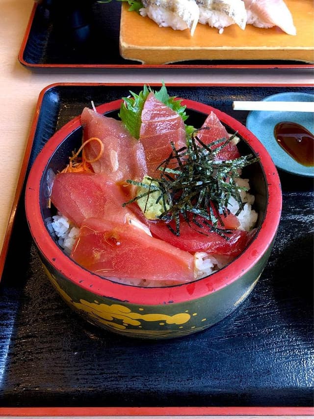 魚がし食堂 はま蔵 - サブ画像1