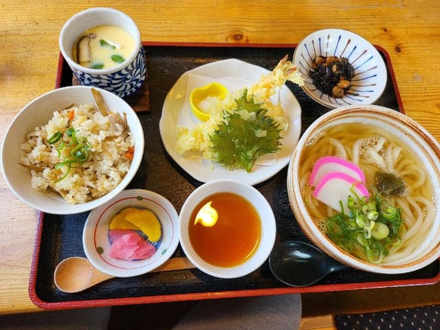 よねだ屋 - サブ画像3