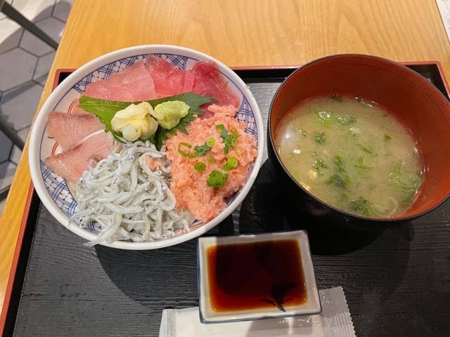 磯丸水産食堂 CIAL横浜店 - サブ画像3