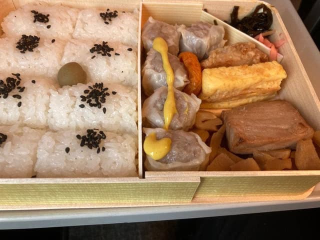 崎陽軒 大丸東京店 - サブ画像1