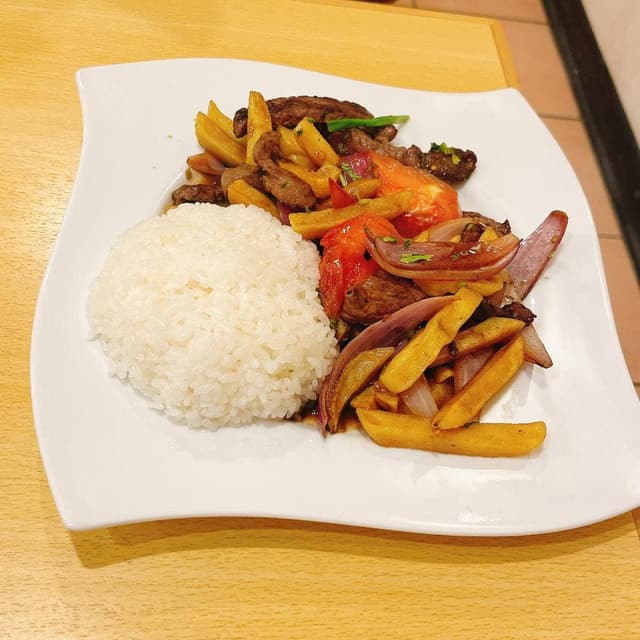 Gochi Dining Cafe - サブ画像1