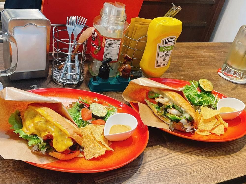 SUBS sandwich store