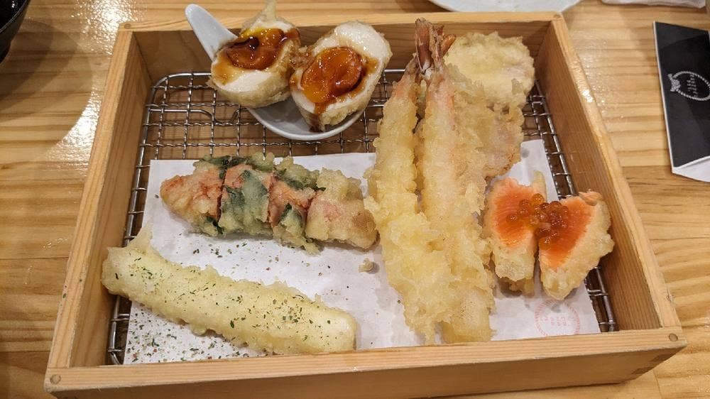 天ぷらとワイン からり。 六角橋店
